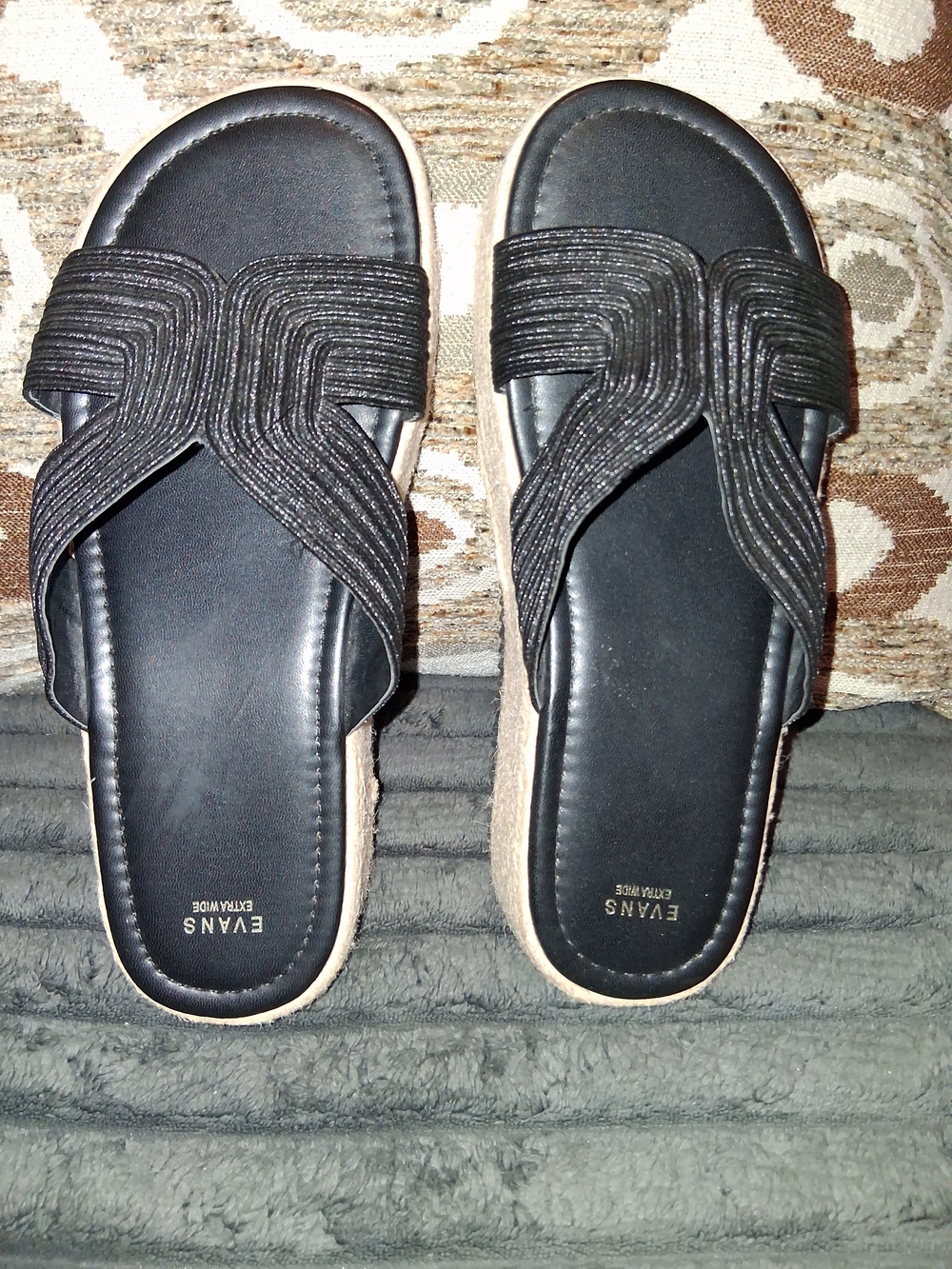 Evans Women's Black Cross-Strap Slide Sandals